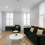 Urban Chic - Shaftesbury
