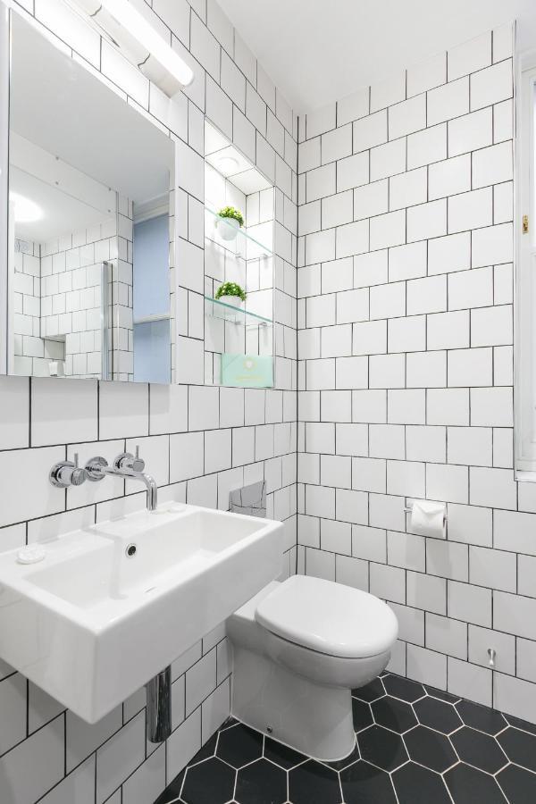 Urban Chic - Shaftesbury Apartment *