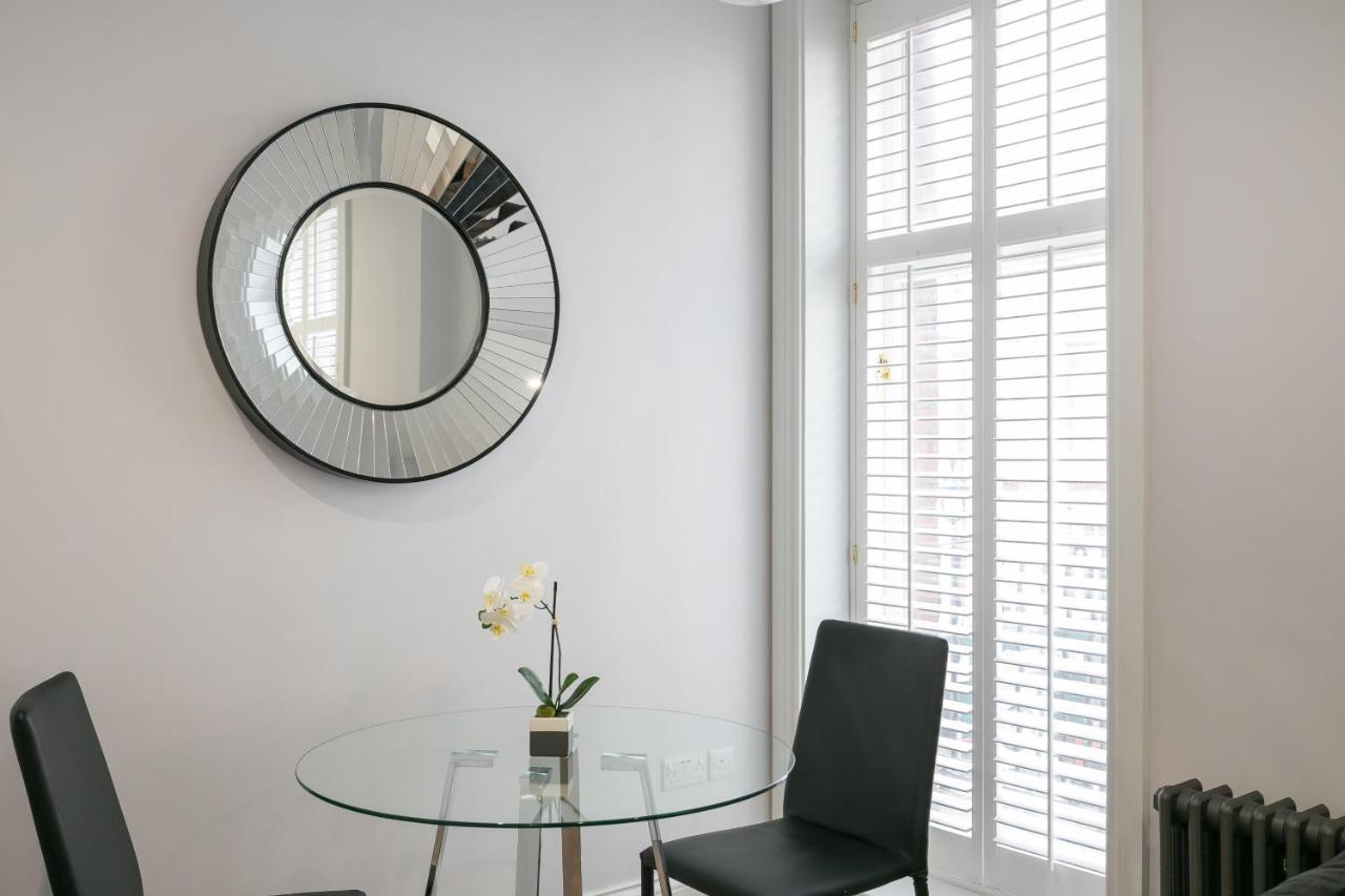 Urban Chic - Shaftesbury *