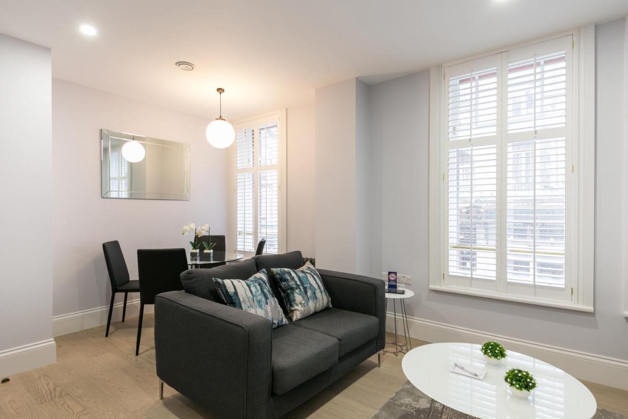 Urban Chic - Shaftesbury Apartment London